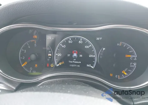 2018 Jeep Grand Cherokee Limited 4X2 z USA, uszkodzony, nr VIN 1C4RJEBM6JC380141